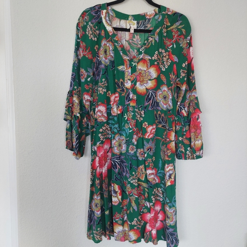 Fig and Flower Green Ruffled Tiered Sleeve Floral Dress Size Large